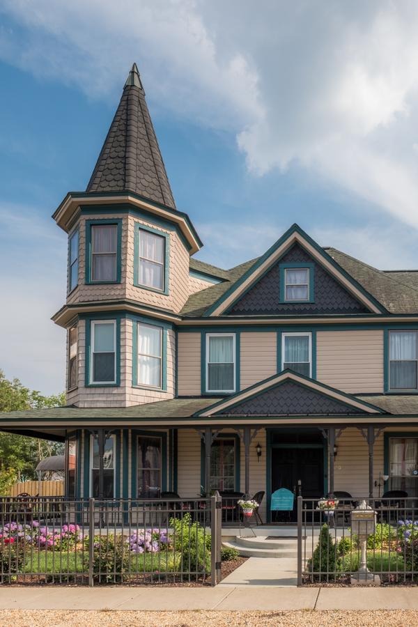 Dennison Street Inn, B & B โคโลเนียลบีช ภายนอก รูปภาพ